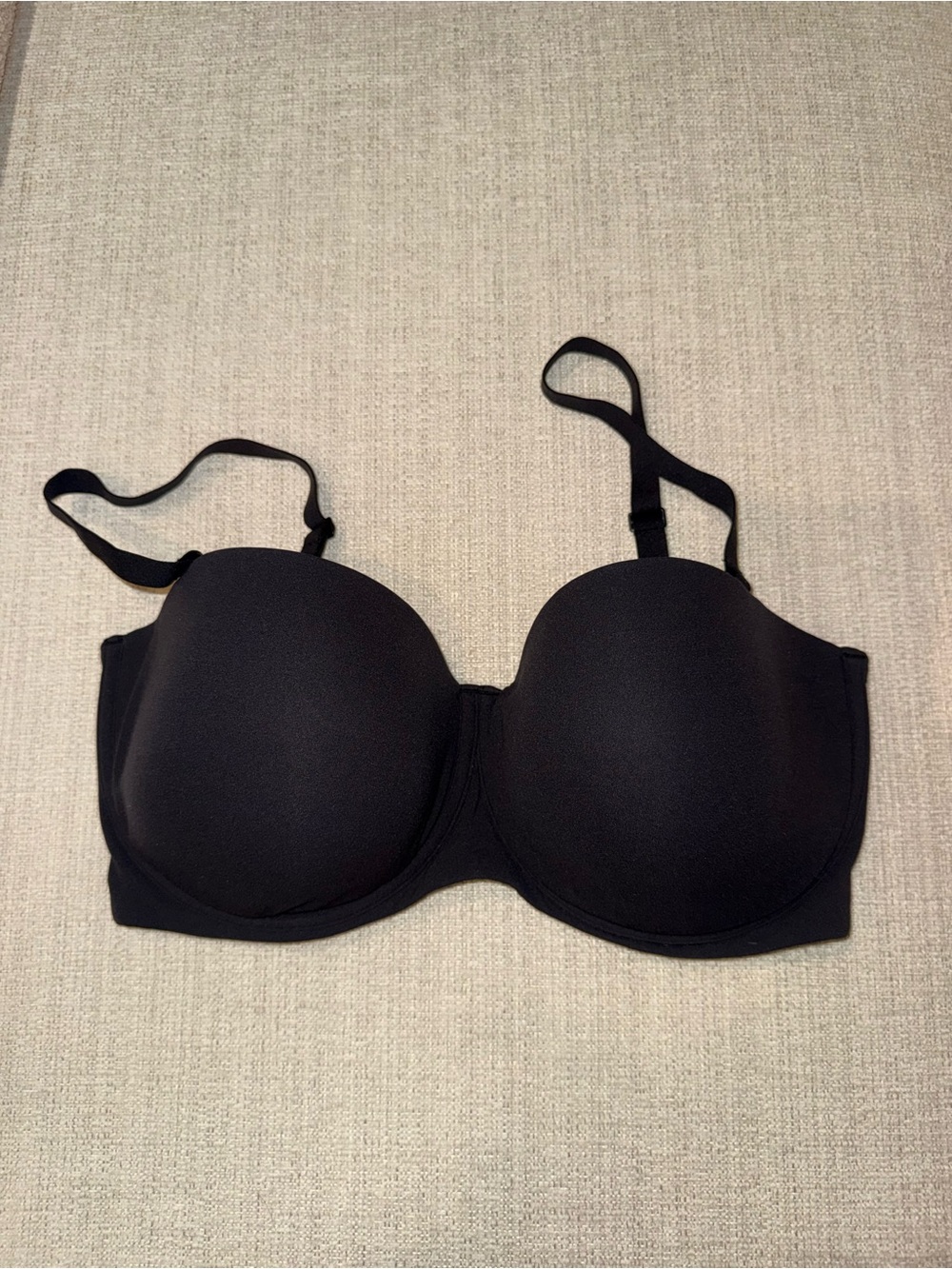 SKIMS Fits Everybody Strapless Bra